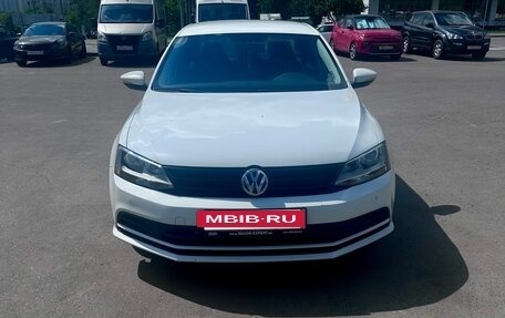 Volkswagen Jetta VI, 2018 год, 1 410 000 рублей, 2 фотография