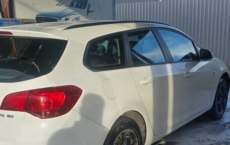 Opel Astra J, 2013 год, 480 000 рублей, 5 фотография