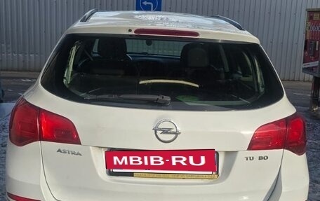 Opel Astra J, 2013 год, 480 000 рублей, 11 фотография