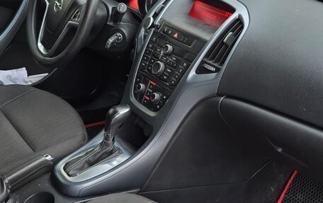 Opel Astra J, 2013 год, 480 000 рублей, 13 фотография