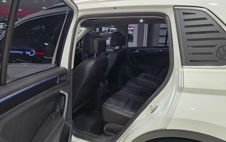 Volkswagen Tiguan II, 2022 год, 4 167 000 рублей, 9 фотография