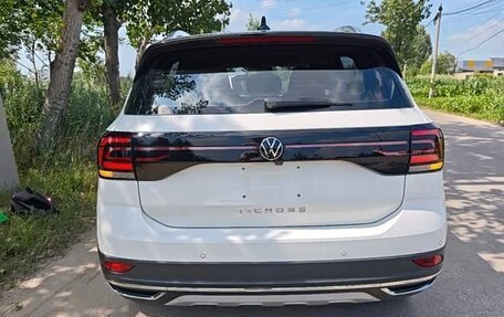 Volkswagen T-Cross I, 2022 год, 1 350 000 рублей, 13 фотография