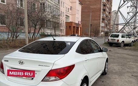 Hyundai Solaris II рестайлинг, 2012 год, 750 000 рублей, 2 фотография