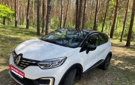 Renault Kaptur I рестайлинг, 2020 год, 1 335 000 рублей, 2 фотография