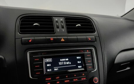 Volkswagen Polo VI (EU Market), 2016 год, 888 000 рублей, 14 фотография