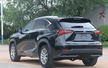 Lexus NX I, 2018 год, 2 350 000 рублей, 6 фотография