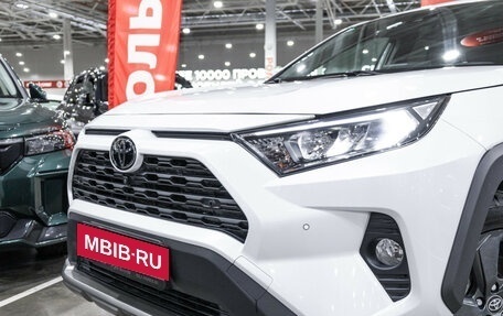 Toyota RAV4, 2022 год, 3 499 000 рублей, 4 фотография
