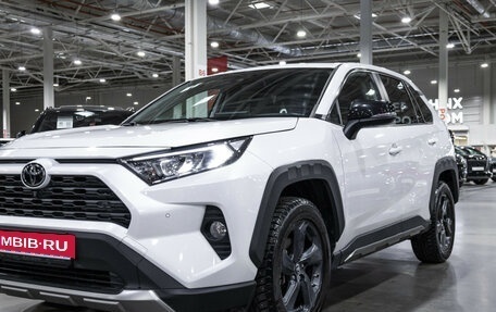 Toyota RAV4, 2022 год, 3 499 000 рублей, 8 фотография