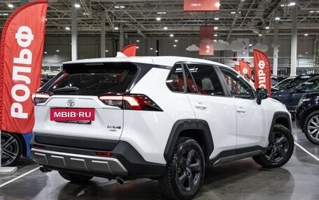 Toyota RAV4, 2022 год, 3 499 000 рублей, 13 фотография