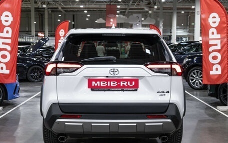 Toyota RAV4, 2022 год, 3 499 000 рублей, 16 фотография