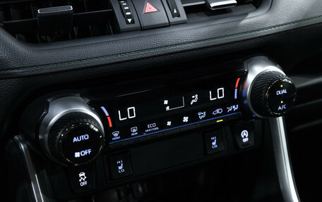 Toyota RAV4, 2022 год, 3 499 000 рублей, 33 фотография
