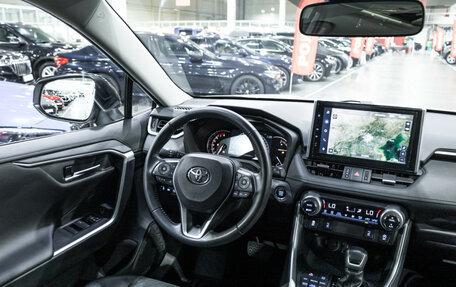 Toyota RAV4, 2022 год, 3 499 000 рублей, 25 фотография