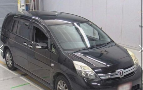 Toyota ISis I, 2012 год, 1 250 000 рублей, 8 фотография