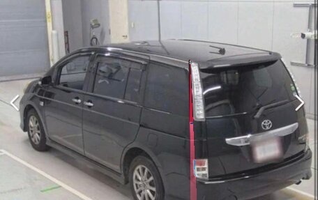 Toyota ISis I, 2012 год, 1 250 000 рублей, 7 фотография