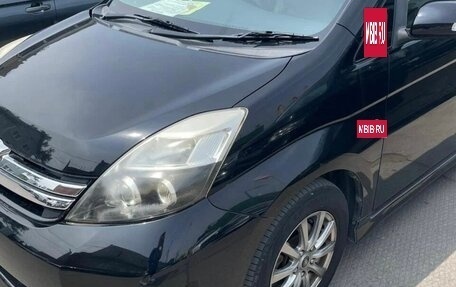 Toyota ISis I, 2012 год, 1 250 000 рублей, 9 фотография