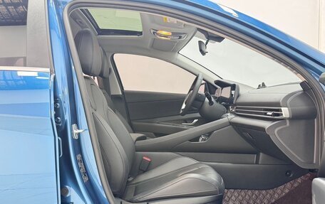 Hyundai Elantra, 2023 год, 1 650 000 рублей, 12 фотография