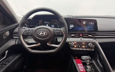 Hyundai Elantra, 2023 год, 1 650 000 рублей, 15 фотография