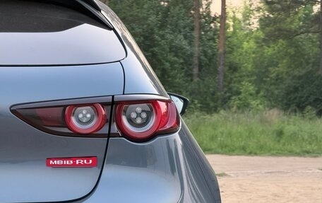 Mazda 3, 2019 год, 1 700 000 рублей, 22 фотография