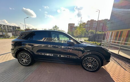 Porsche Cayenne III, 2020 год, 8 990 000 рублей, 2 фотография