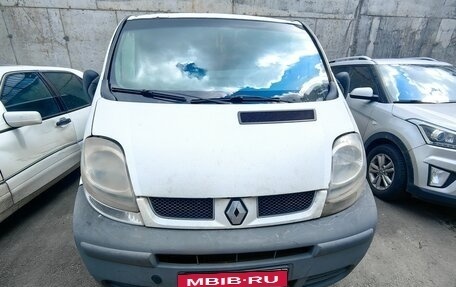 Renault Trafic, 2003 год, 649 000 рублей, 8 фотография