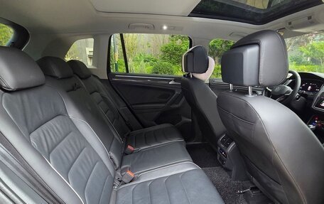 Volkswagen Tiguan II, 2023 год, 4 000 000 рублей, 6 фотография
