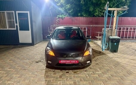 KIA cee'd I рестайлинг, 2010 год, 730 000 рублей, 3 фотография