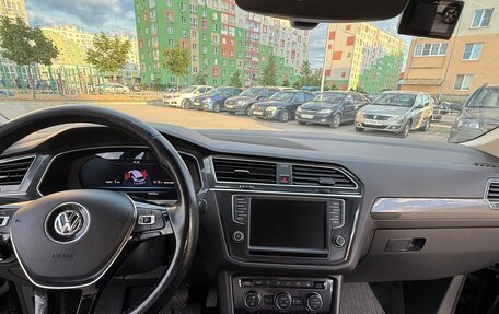 Volkswagen Tiguan II, 2017 год, 2 580 000 рублей, 4 фотография