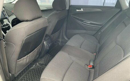 Hyundai Sonata VI, 2011 год, 860 000 рублей, 14 фотография