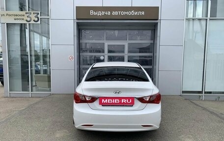 Hyundai Sonata VI, 2011 год, 860 000 рублей, 6 фотография