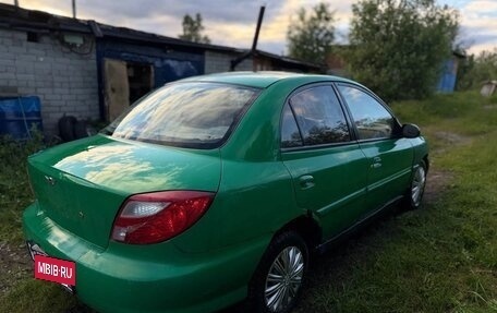 KIA Rio II, 2001 год, 100 000 рублей, 4 фотография