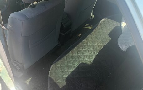 Mitsubishi Carisma I, 2003 год, 150 000 рублей, 9 фотография