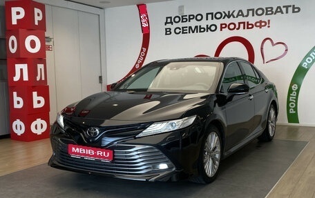 Toyota Camry, 2020 год, 3 399 000 рублей, 1 фотография
