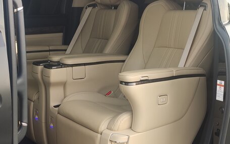 Toyota Alphard III, 2021 год, 6 600 000 рублей, 4 фотография