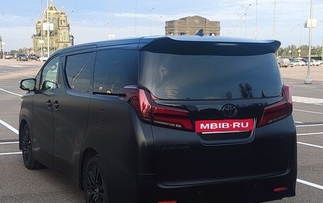 Toyota Alphard III, 2021 год, 6 600 000 рублей, 3 фотография