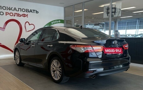 Toyota Camry, 2020 год, 3 399 000 рублей, 7 фотография