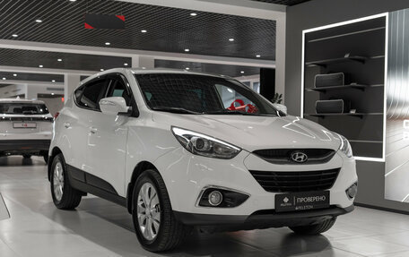 Hyundai ix35 I рестайлинг, 2014 год, 1 095 000 рублей, 2 фотография