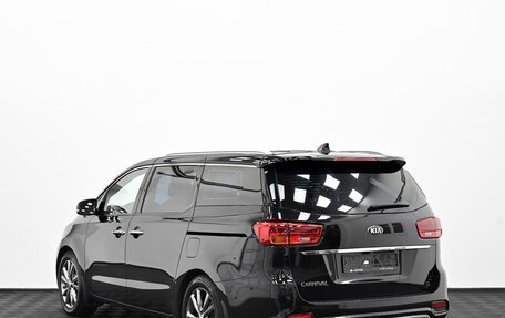 KIA Carnival III, 2018 год, 2 349 000 рублей, 4 фотография