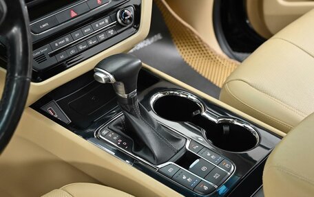 KIA Carnival III, 2018 год, 2 349 000 рублей, 10 фотография