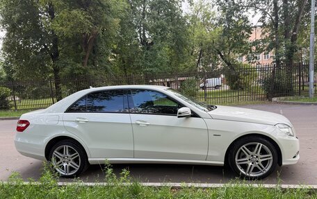 Mercedes-Benz E-Класс, 2011 год, 1 490 000 рублей, 7 фотография