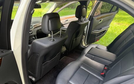Mercedes-Benz E-Класс, 2011 год, 1 490 000 рублей, 13 фотография