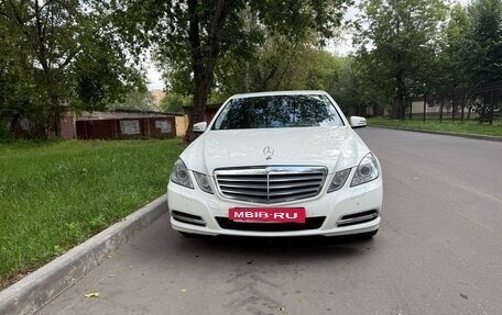 Mercedes-Benz E-Класс, 2011 год, 1 490 000 рублей, 9 фотография