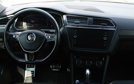Volkswagen Tiguan II, 2019 год, 2 149 000 рублей, 14 фотография