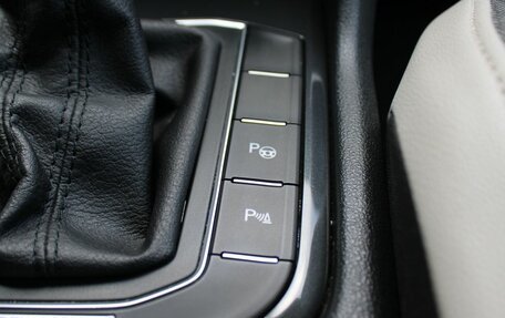 Volkswagen Tiguan II, 2019 год, 2 149 000 рублей, 23 фотография