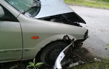 Mazda 323, 2000 год, 70 000 рублей, 8 фотография