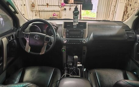 Toyota Land Cruiser Prado 150 рестайлинг 2, 2010 год, 2 550 000 рублей, 5 фотография