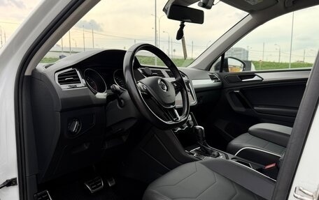 Volkswagen Tiguan II, 2019 год, 2 820 000 рублей, 6 фотография