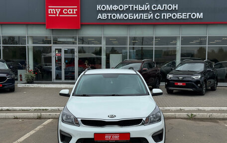 KIA Rio IV, 2018 год, 1 380 000 рублей, 2 фотография