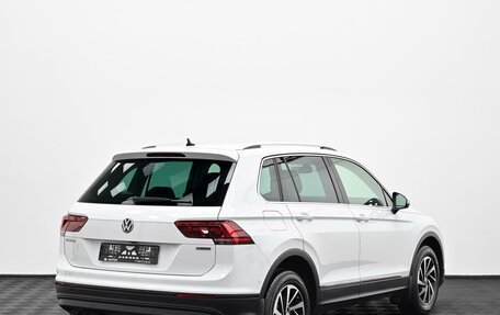 Volkswagen Tiguan II, 2018 год, 1 899 000 рублей, 2 фотография