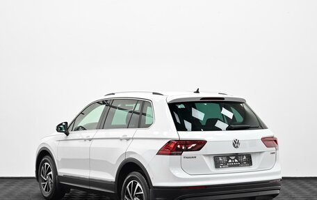 Volkswagen Tiguan II, 2018 год, 1 899 000 рублей, 4 фотография
