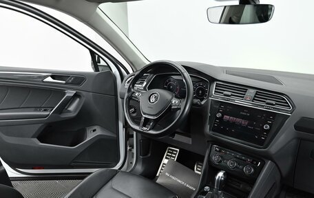 Volkswagen Tiguan II, 2018 год, 1 899 000 рублей, 7 фотография